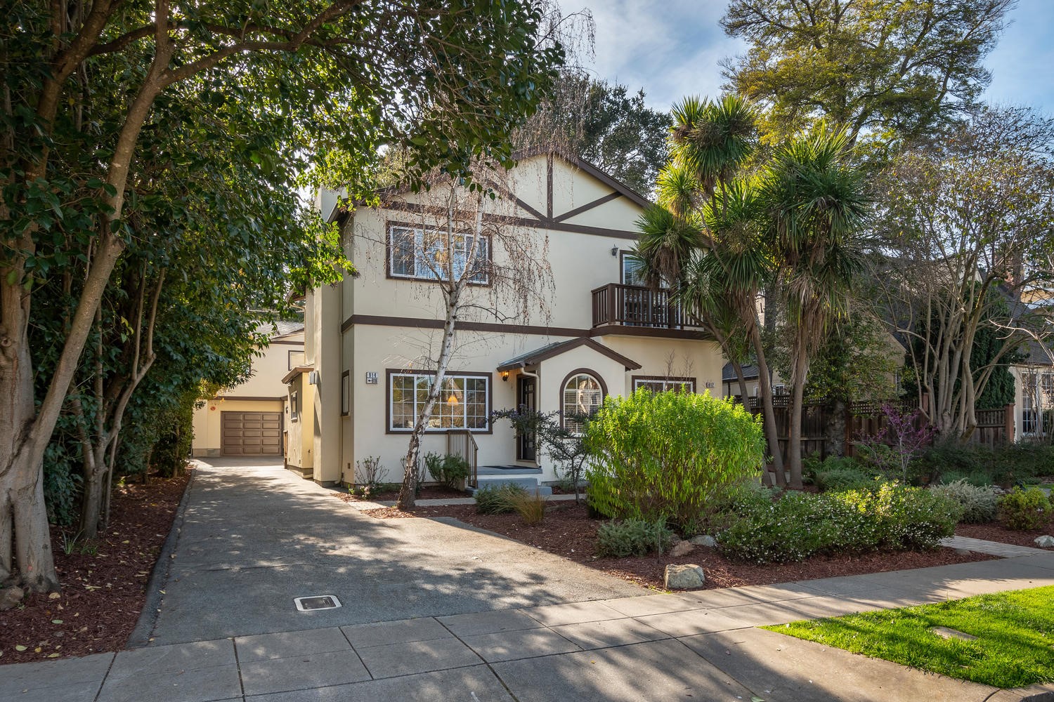 SOLD: 914 Palm Ave, San Mateo, CA 94401