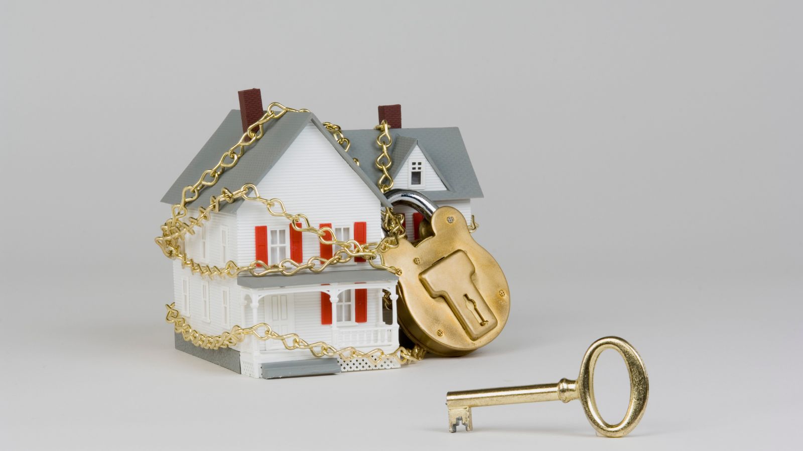 How to Sell a Home with a Lien